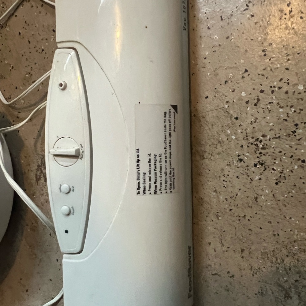 White food saver 1075